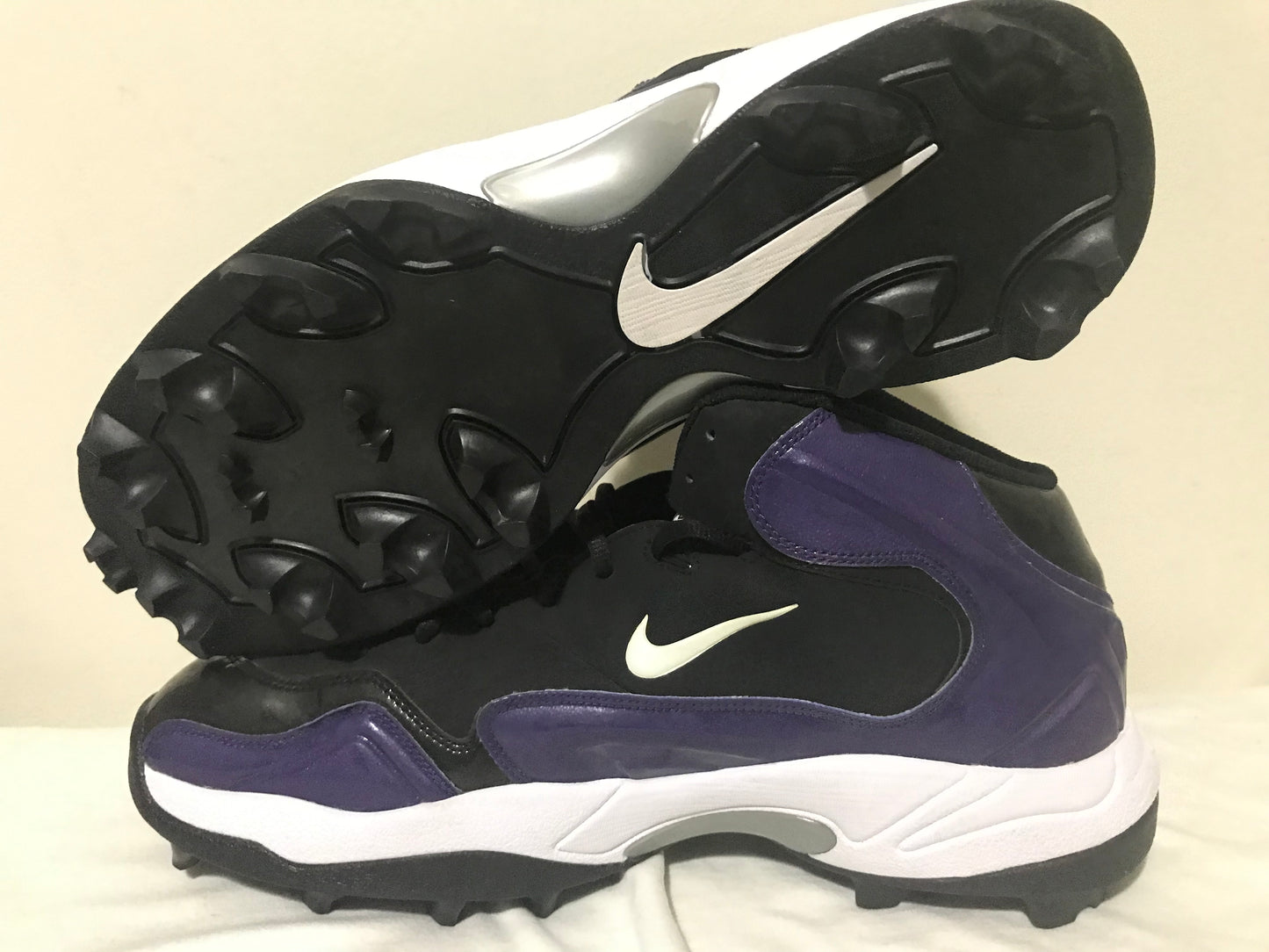 Nike football cleats 534773-003 Size 14.5