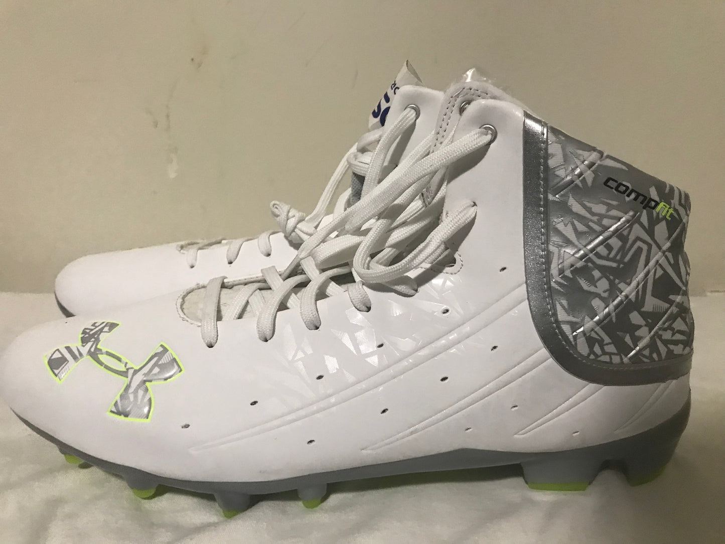 Under Armour Compfit 1250088-102 Cleats Size