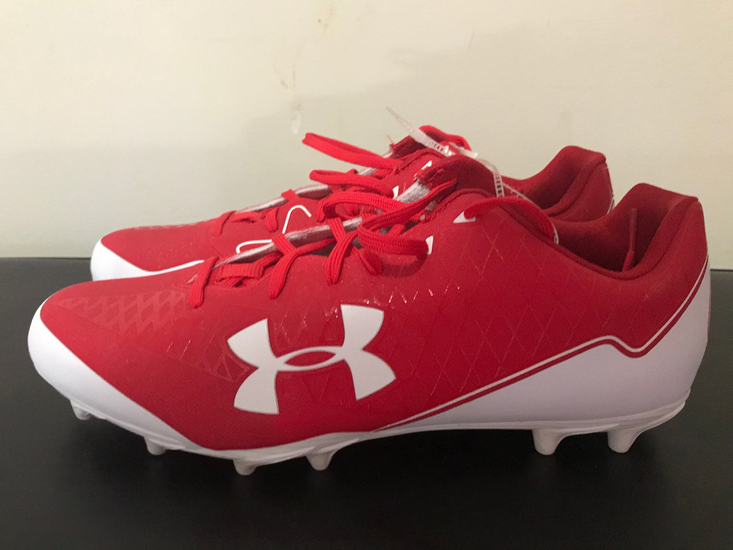 NEW Under Armour Nitro Select Football Cleats 3019812-600 Mens Sz 13.5 Red White