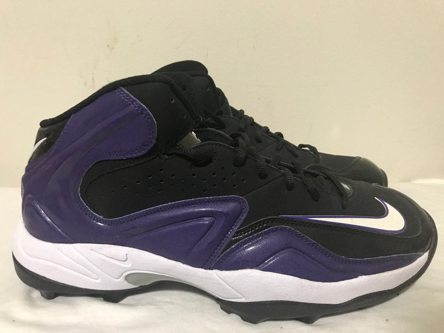 Nike football cleats 534773-003 Size 14.5