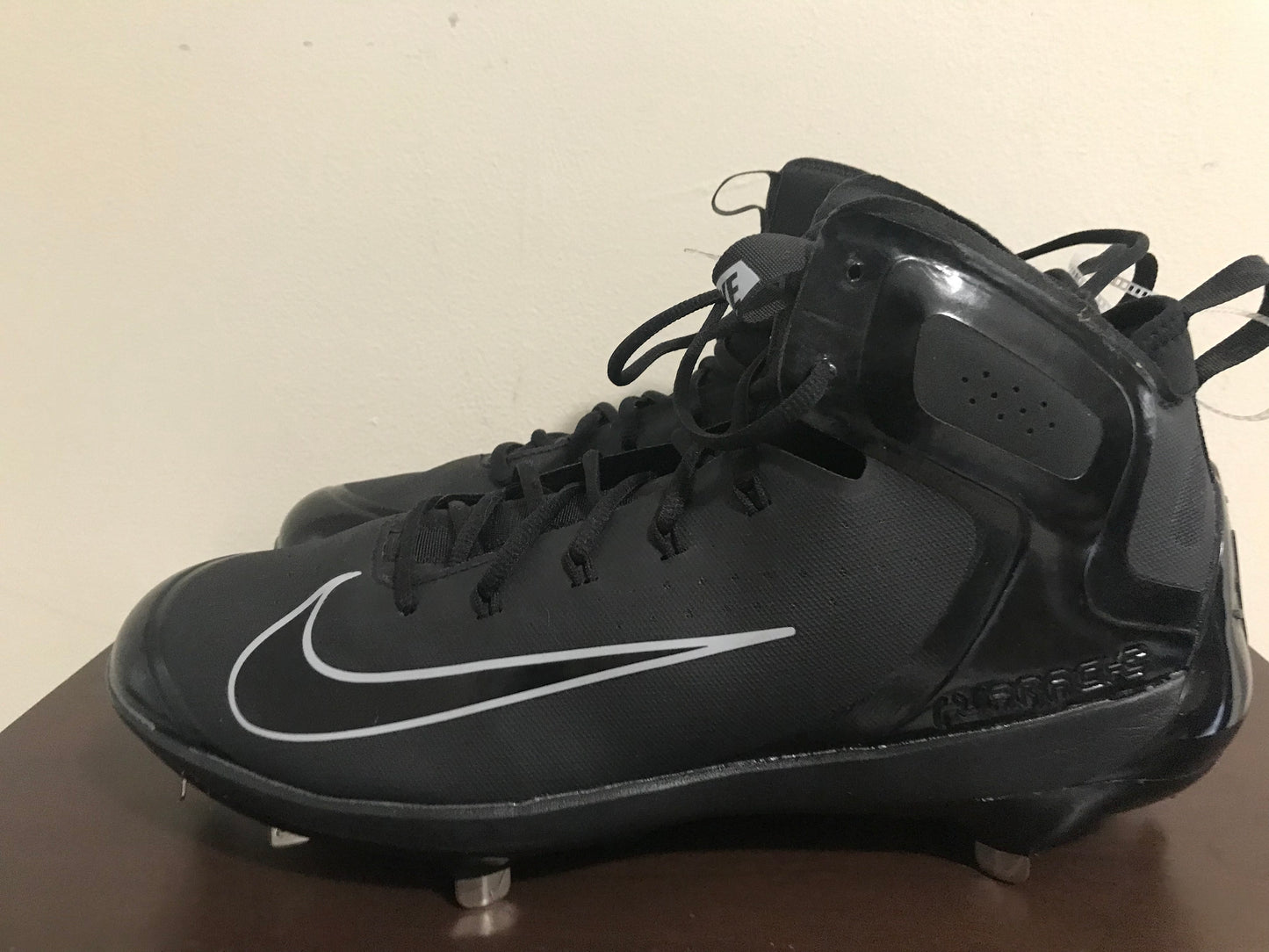 Mens Nike Alpha Huarache Elite Mid Baseball Cleats Black METAL Size 14